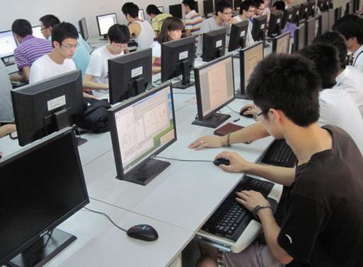 計算機科學(xué)與技術(shù)專業(yè)圖冊 探索技術(shù)開發(fā)的核心領(lǐng)域